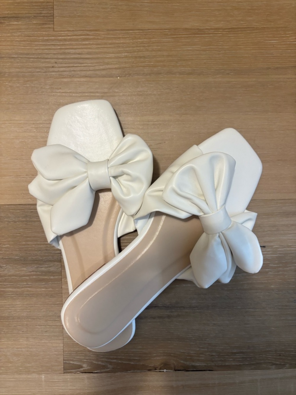 Women's White Bow Slide Sandals